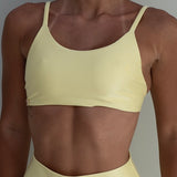 Amarelo manteiga